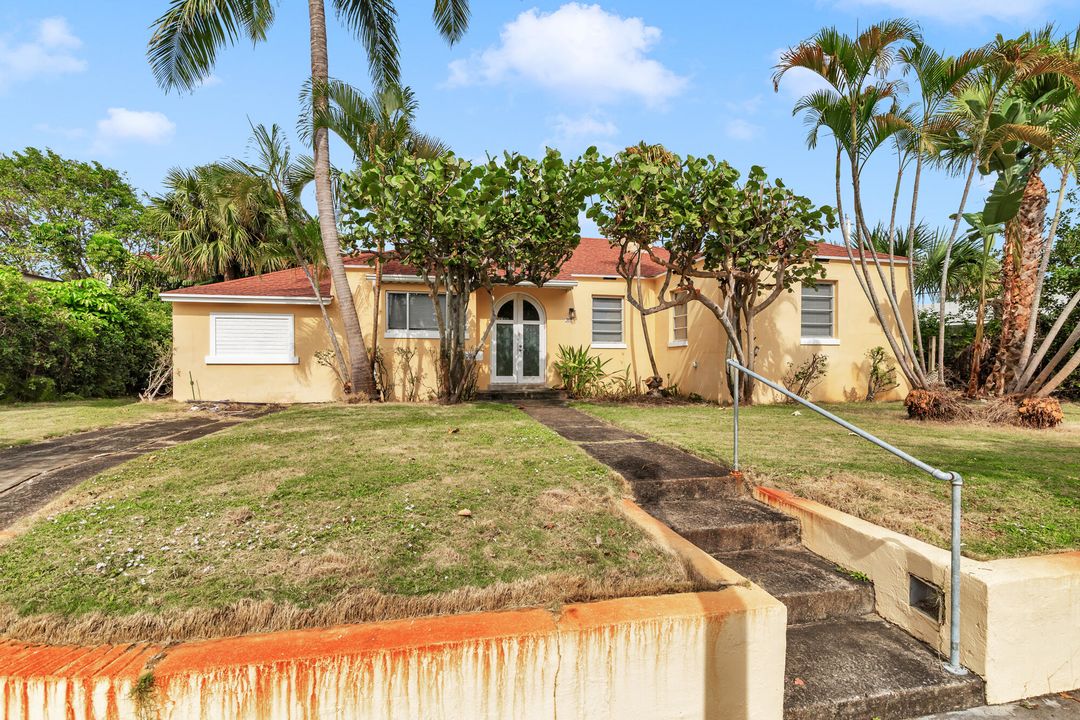 合同活跃: $1,125,000 (2 贝兹, 2 浴室, 1352 平方英尺)