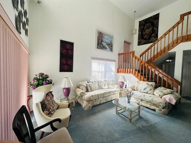 For Sale: $465,000 (3 beds, 2 baths, 1884 Square Feet)