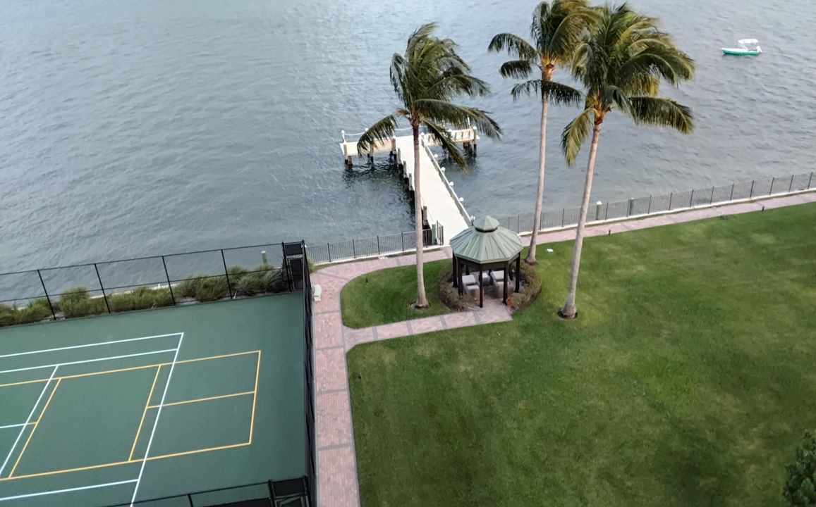 En Venta: $329,999 (2 camas, 2 baños, 1250 Pies cuadrados)