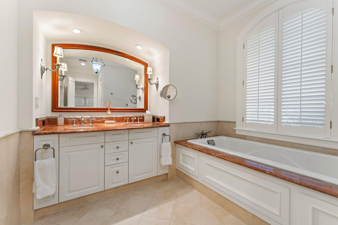 For Sale: $3,595,000 (4 beds, 4 baths, 2856 Square Feet)