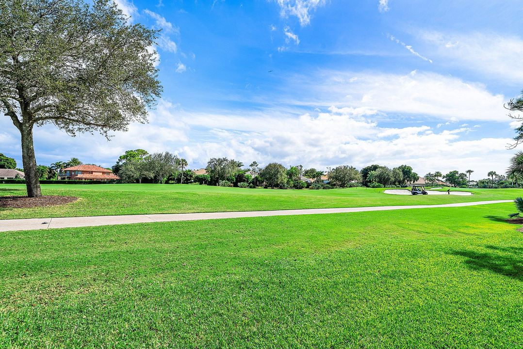 For Rent: $16,000 (3 beds, 2 baths, 2492 Square Feet)