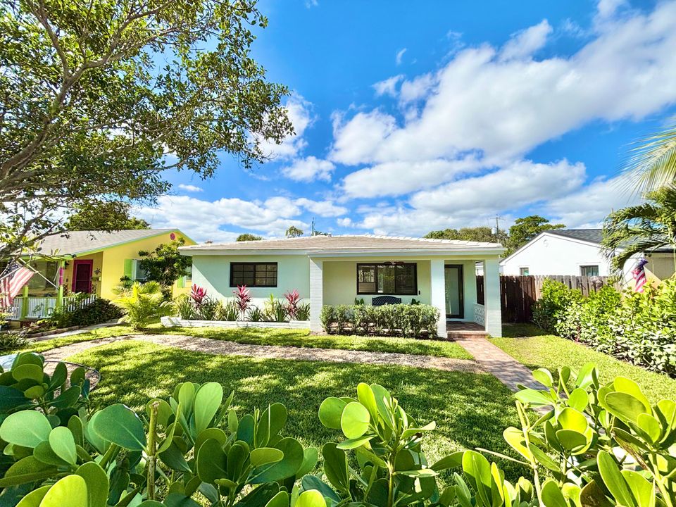 En Venta: $789,000 (3 camas, 2 baños, 1604 Pies cuadrados)