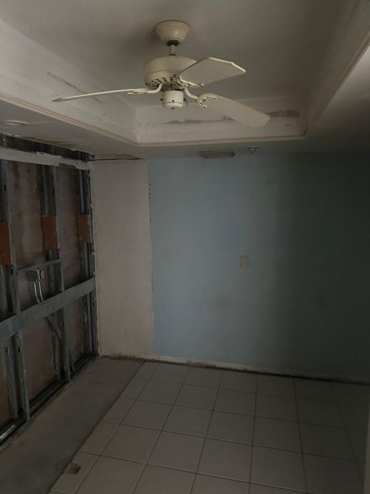 For Sale: $130,000 (2 beds, 2 baths, 1294 Square Feet)