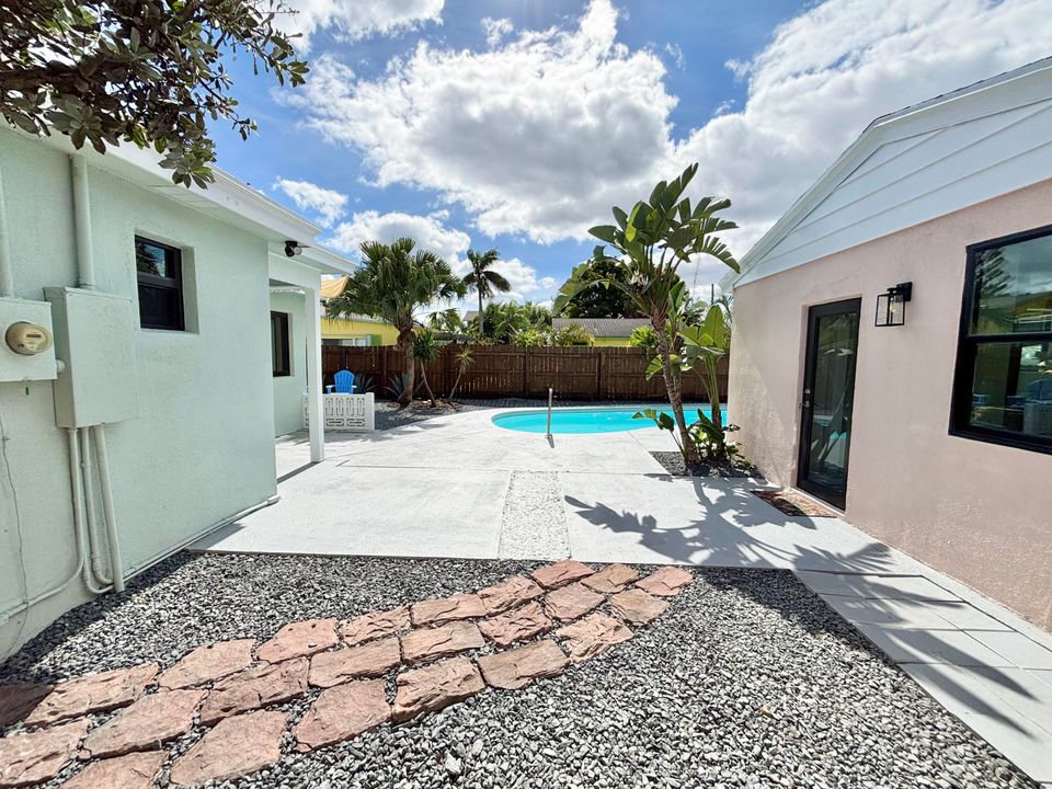 En Venta: $789,000 (3 camas, 2 baños, 1604 Pies cuadrados)