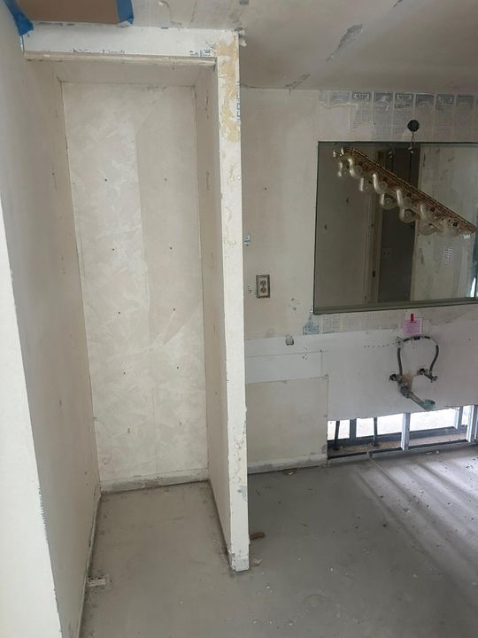 For Sale: $130,000 (2 beds, 2 baths, 1294 Square Feet)