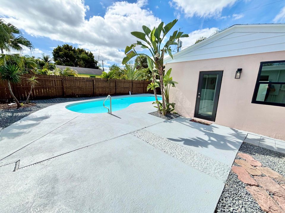 En Venta: $789,000 (3 camas, 2 baños, 1604 Pies cuadrados)