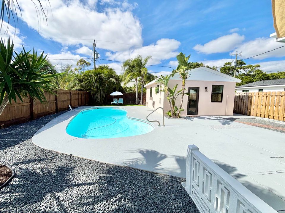 En Venta: $789,000 (3 camas, 2 baños, 1604 Pies cuadrados)