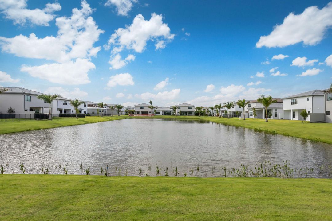 For Rent: $19,000 (5 beds, 6 baths, 4953 Square Feet)