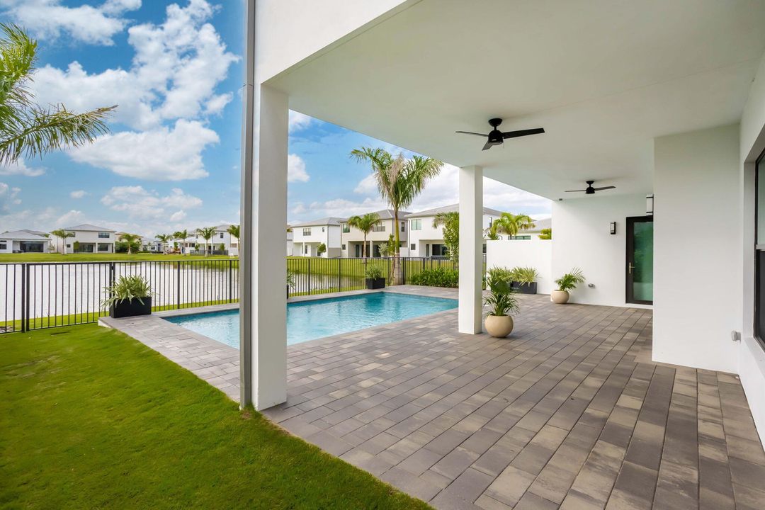 For Rent: $19,000 (5 beds, 6 baths, 4953 Square Feet)