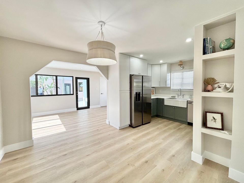 En Venta: $789,000 (3 camas, 2 baños, 1604 Pies cuadrados)