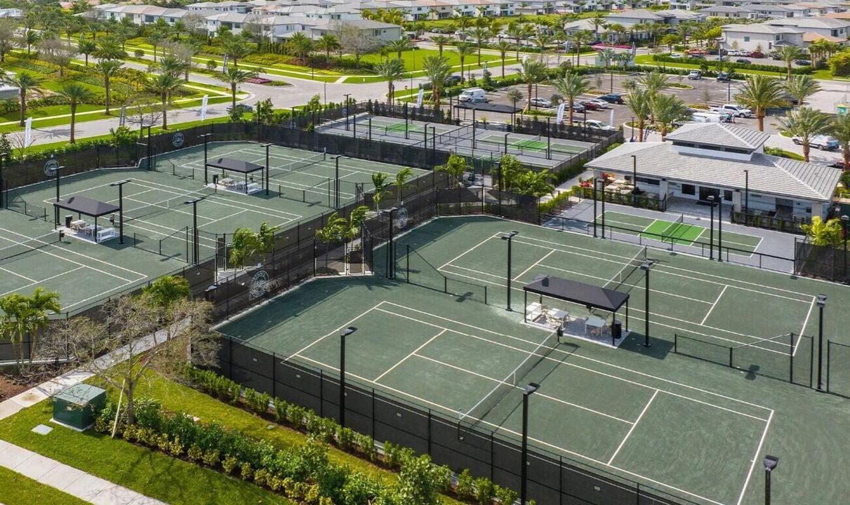 For Rent: $19,000 (5 beds, 6 baths, 4953 Square Feet)