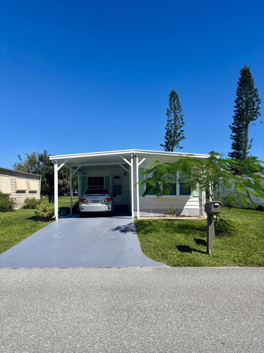 For Sale: $68,000 (2 beds, 2 baths, 984 Square Feet)