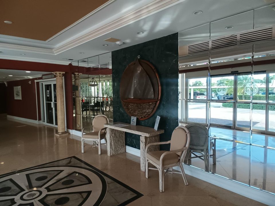 En Venta: $329,999 (2 camas, 2 baños, 1250 Pies cuadrados)