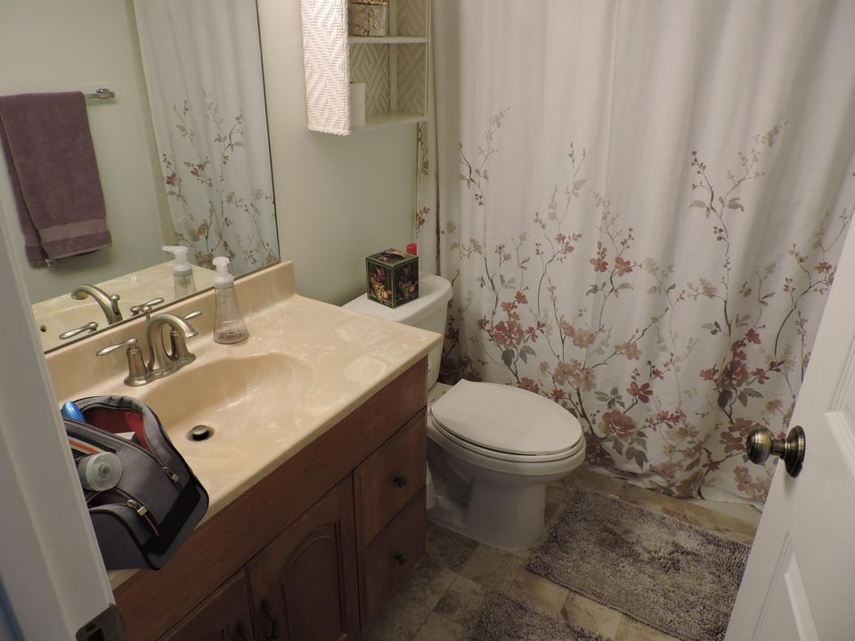 En Renta: $2,100 (2 camas, 2 baños, 1000 Pies cuadrados)