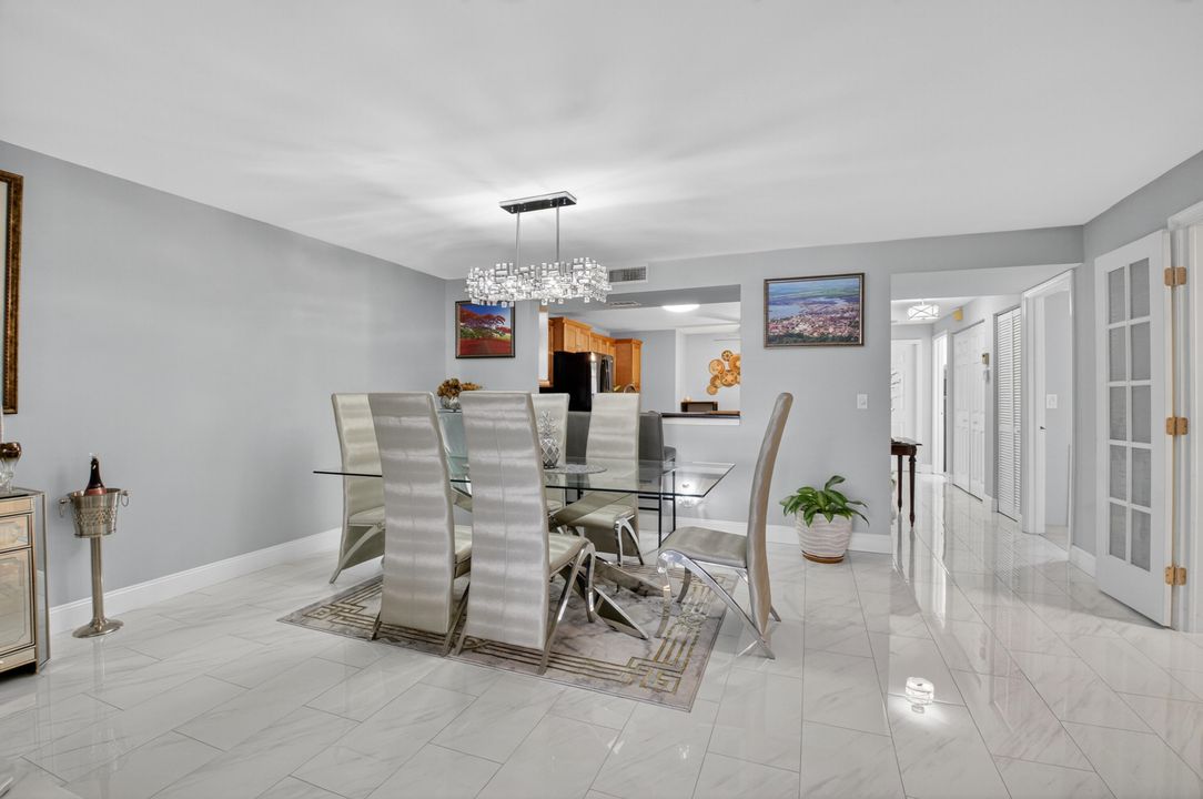 Active With Contract: $297,999 (3 beds, 2 baths, 1498 Square Feet)