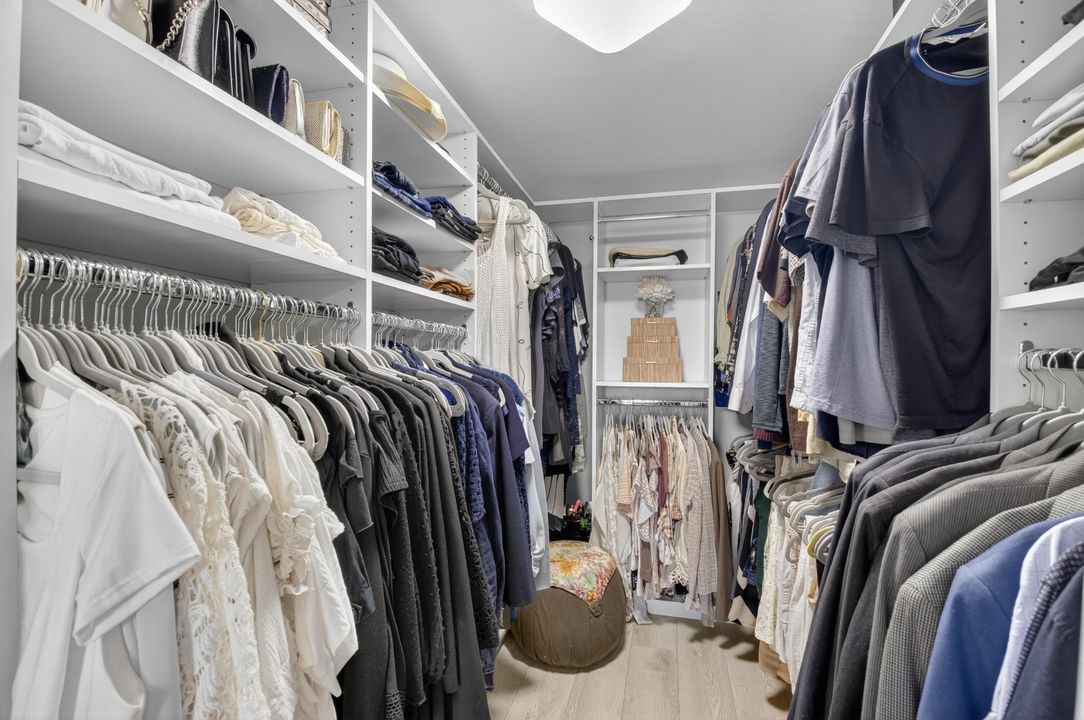 Active With Contract: $297,999 (3 beds, 2 baths, 1498 Square Feet)