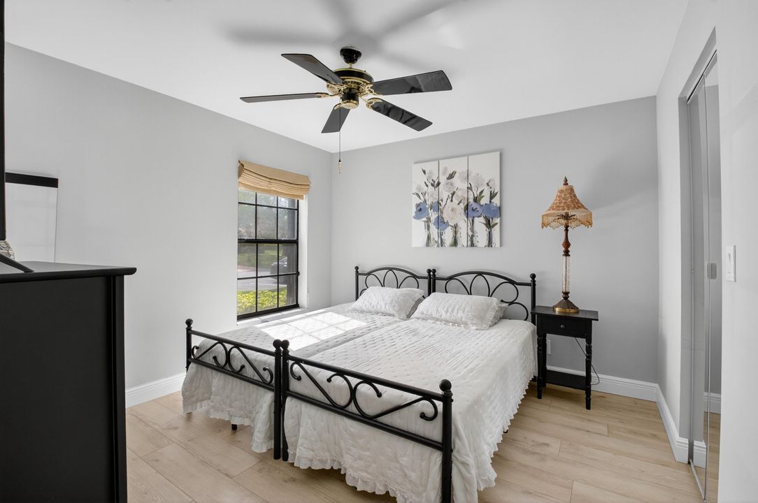 Active With Contract: $297,999 (3 beds, 2 baths, 1498 Square Feet)