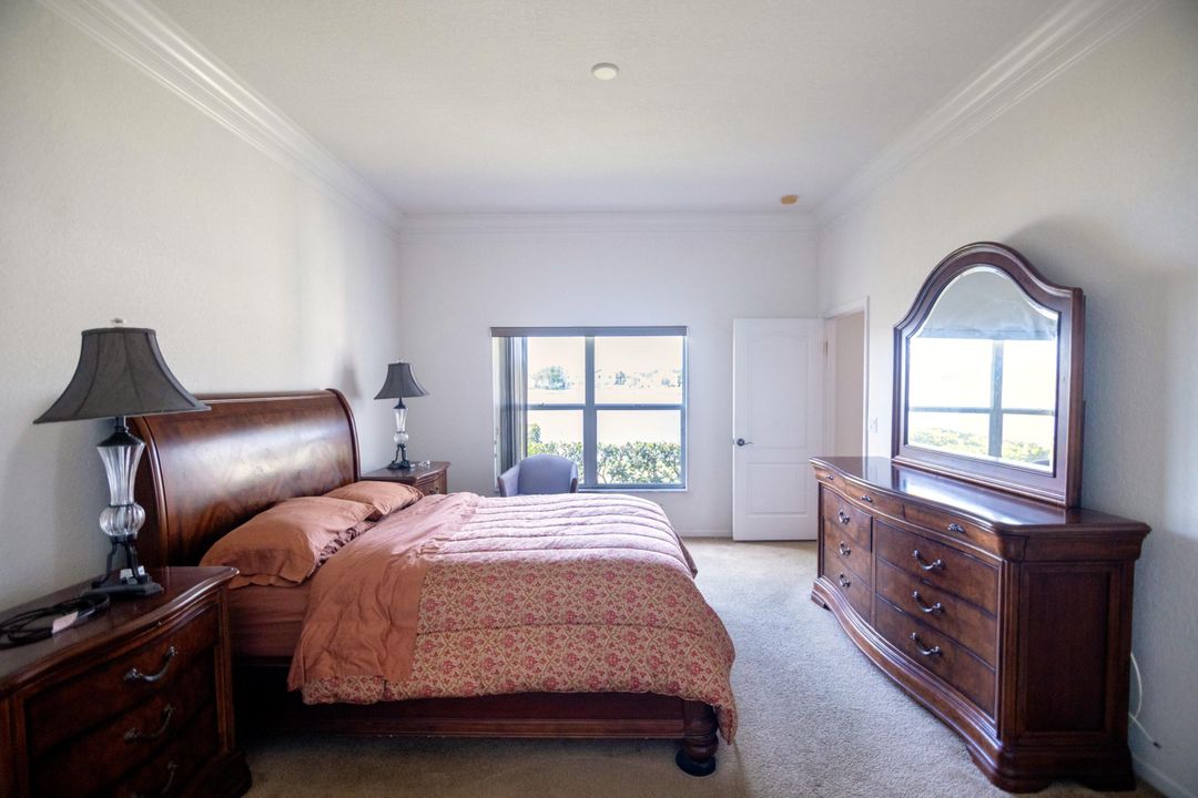 For Sale: $490,000 (3 beds, 2 baths, 1808 Square Feet)