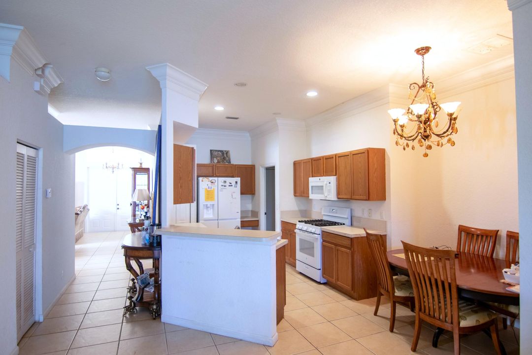 For Sale: $490,000 (3 beds, 2 baths, 1808 Square Feet)