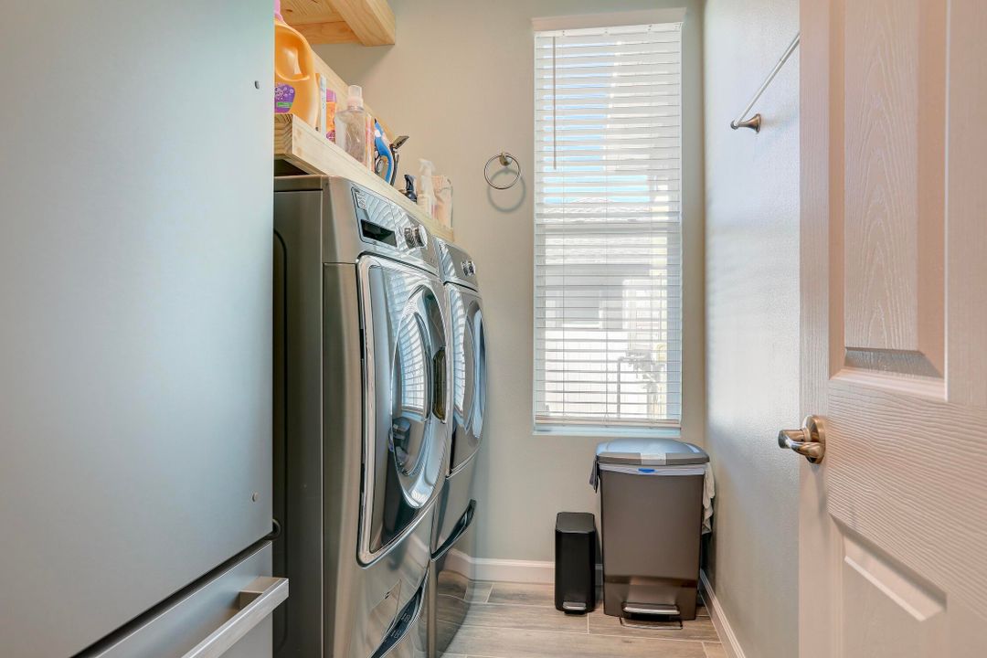 For Sale: $487,000 (4 beds, 3 baths, 2414 Square Feet)