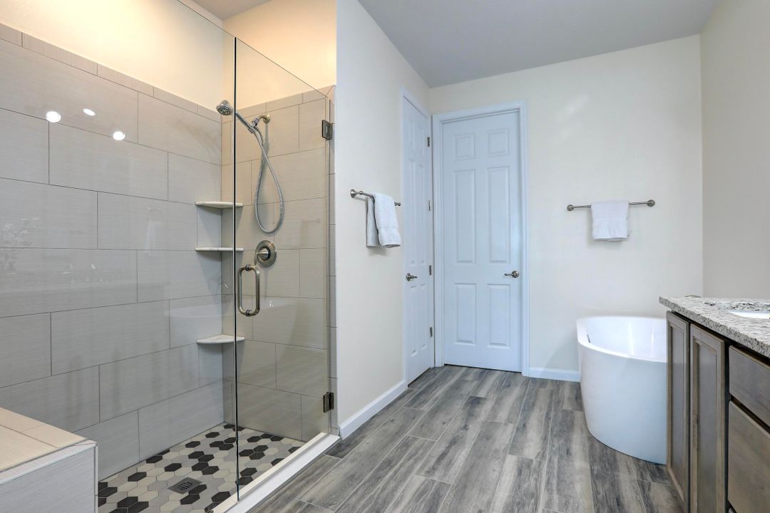 For Sale: $487,000 (4 beds, 3 baths, 2414 Square Feet)