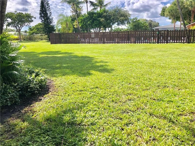 For Rent: $2,300 (2 beds, 2 baths, 960 Square Feet)