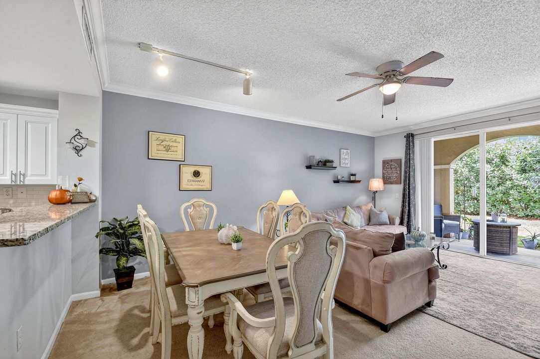 For Sale: $429,000 (2 beds, 2 baths, 1401 Square Feet)