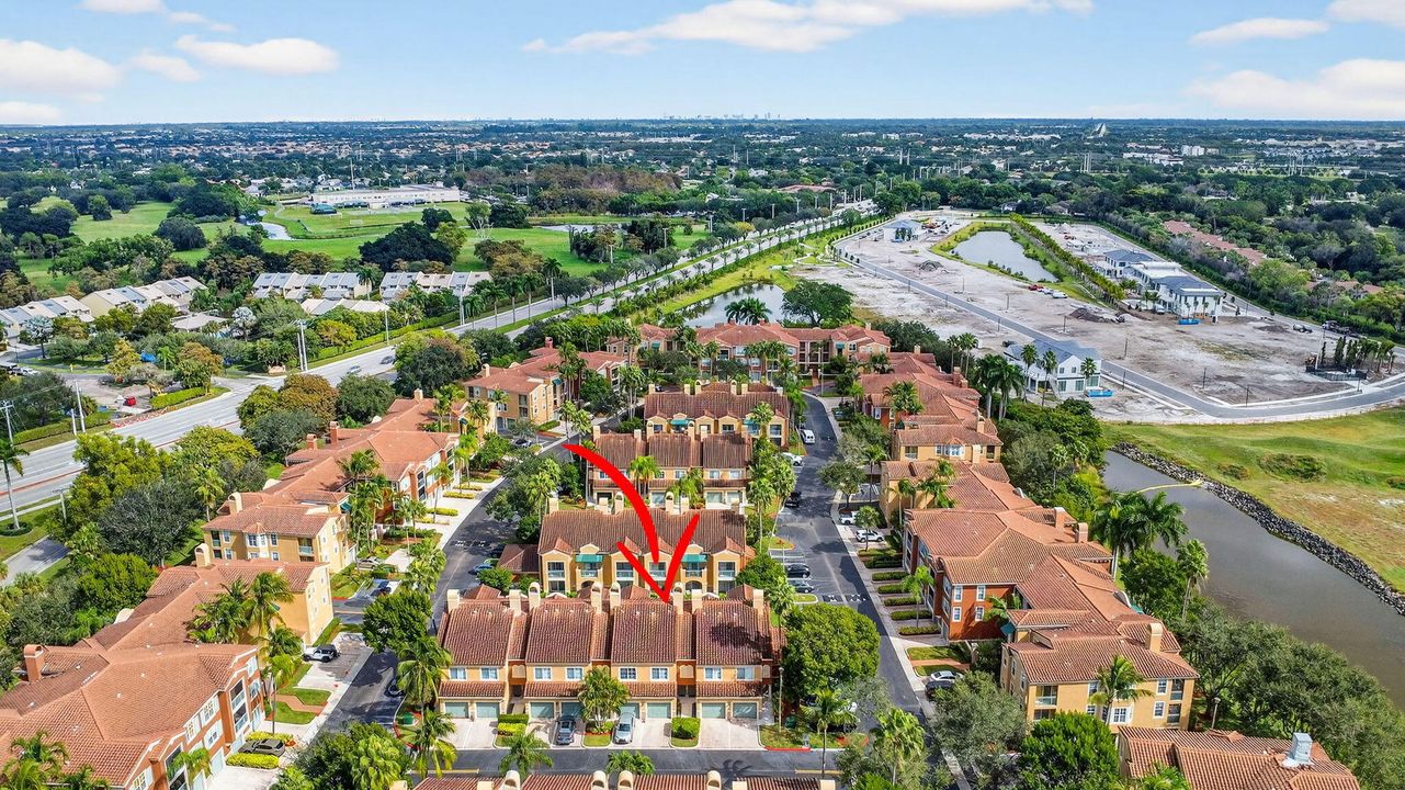 For Sale: $429,000 (2 beds, 2 baths, 1401 Square Feet)