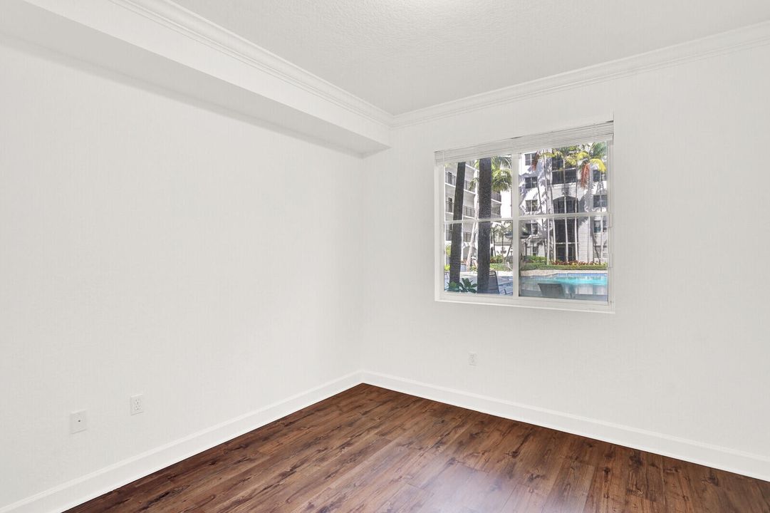 Activo con contrato: $229,000 (2 camas, 2 baños, 1012 Pies cuadrados)