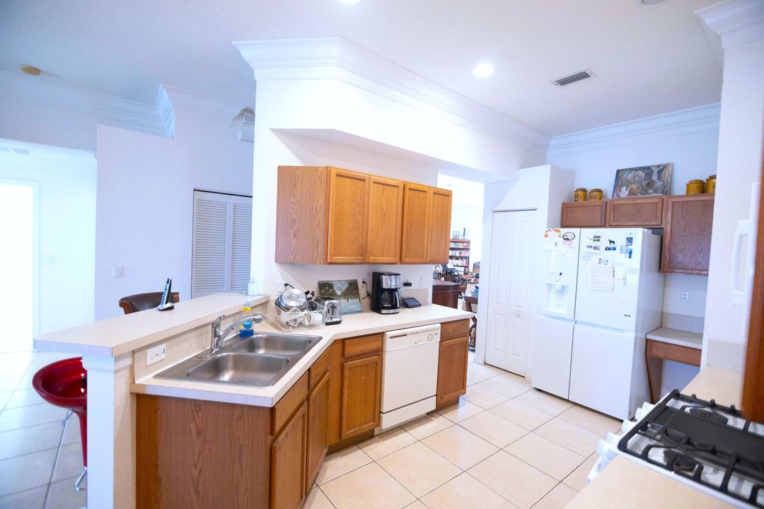 For Sale: $490,000 (3 beds, 2 baths, 1808 Square Feet)