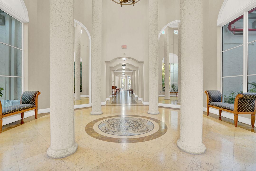 Activo con contrato: $229,000 (2 camas, 2 baños, 1012 Pies cuadrados)