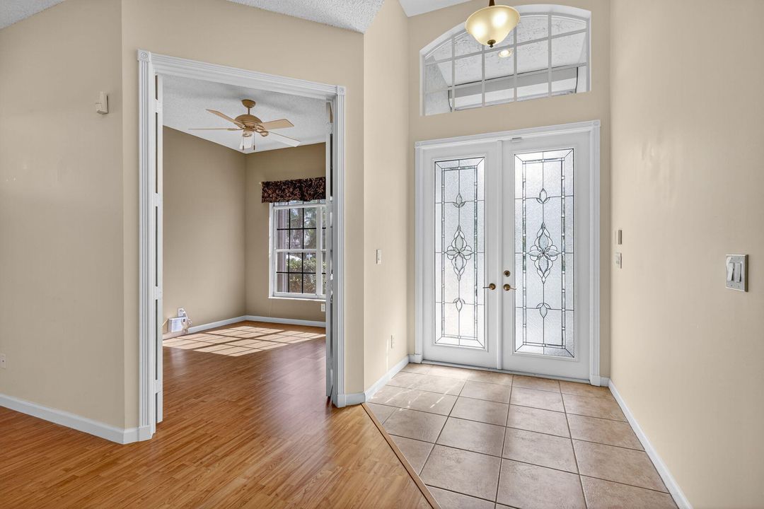 For Sale: $474,900 (2 beds, 2 baths, 1971 Square Feet)