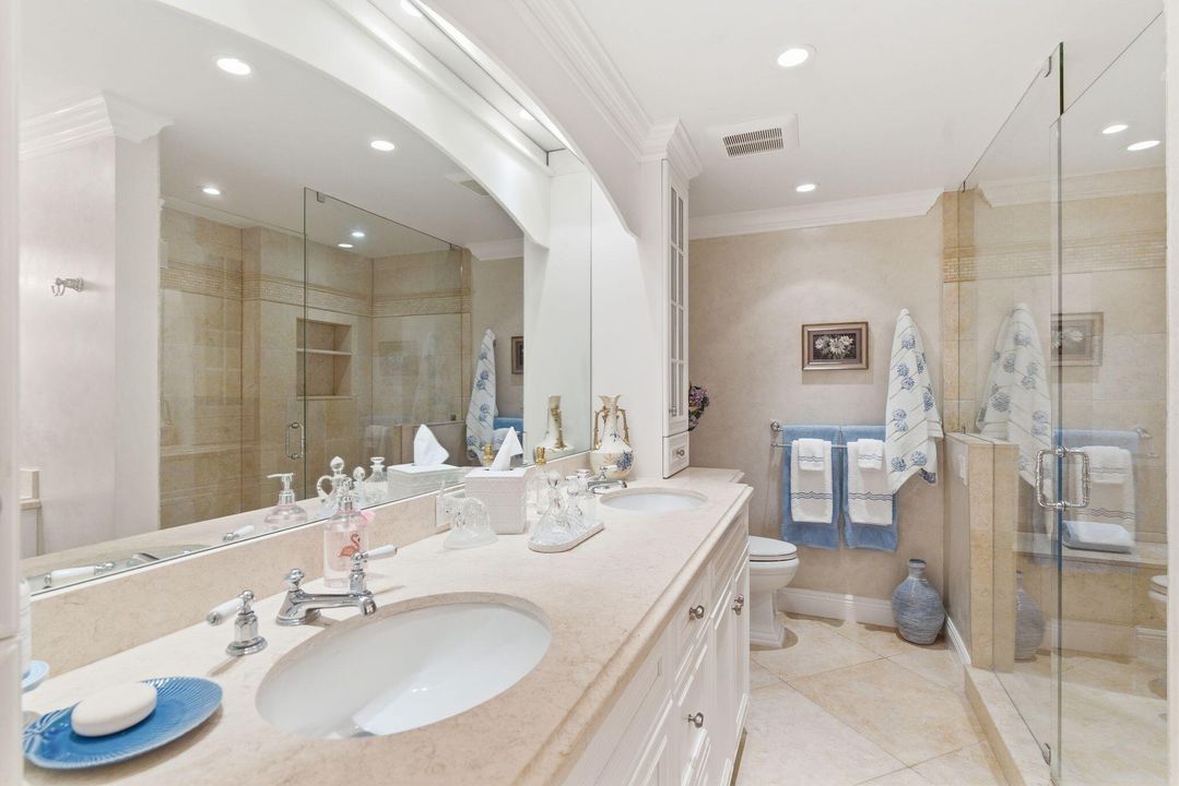 На продажу: $2,875,000 (3 спален, 3 ванн, 2590 Квадратных фут)