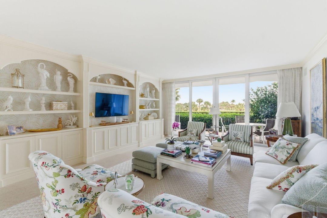 На продажу: $2,875,000 (3 спален, 3 ванн, 2590 Квадратных фут)