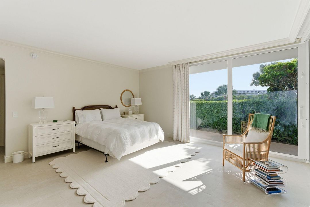 На продажу: $2,875,000 (3 спален, 3 ванн, 2590 Квадратных фут)