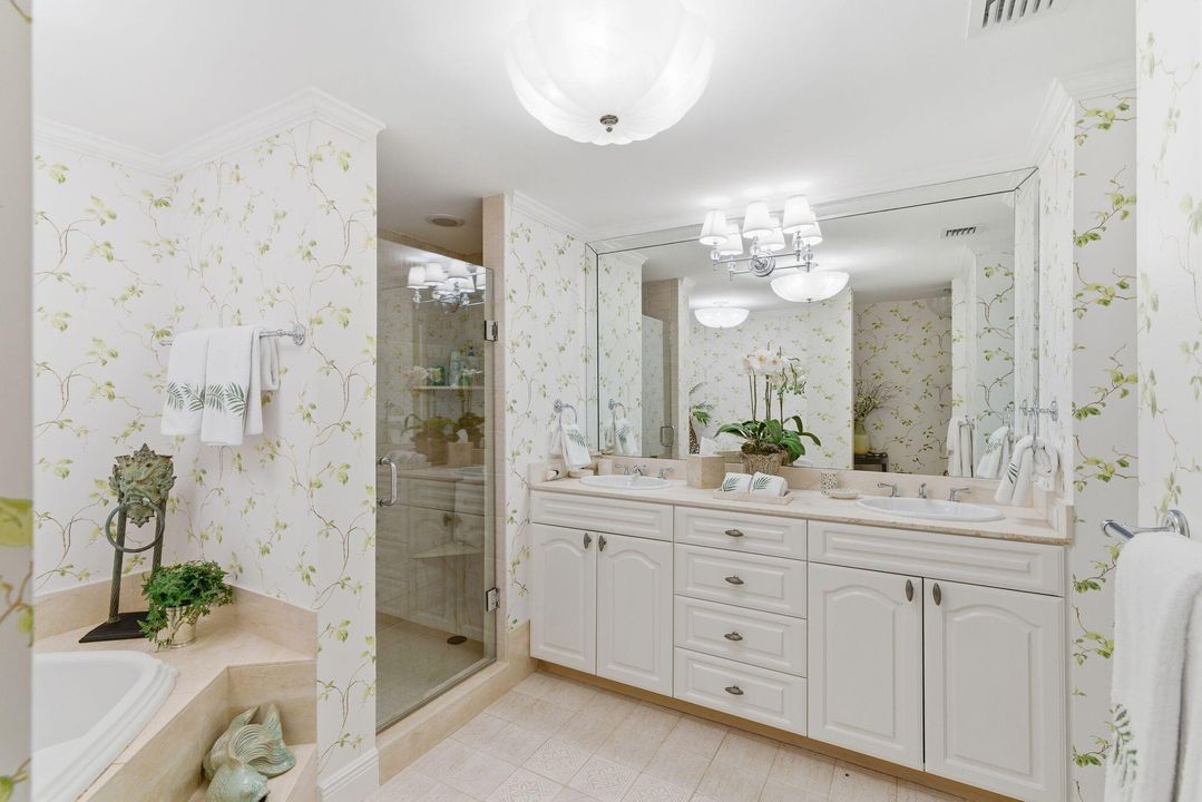 На продажу: $2,875,000 (3 спален, 3 ванн, 2590 Квадратных фут)