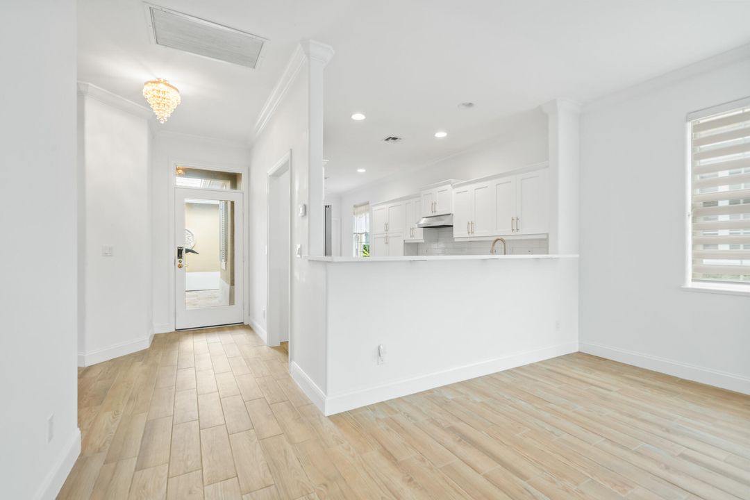 For Sale: $650,000 (3 beds, 2 baths, 1977 Square Feet)