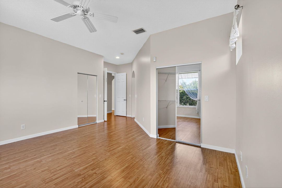 For Sale: $474,900 (2 beds, 2 baths, 1971 Square Feet)