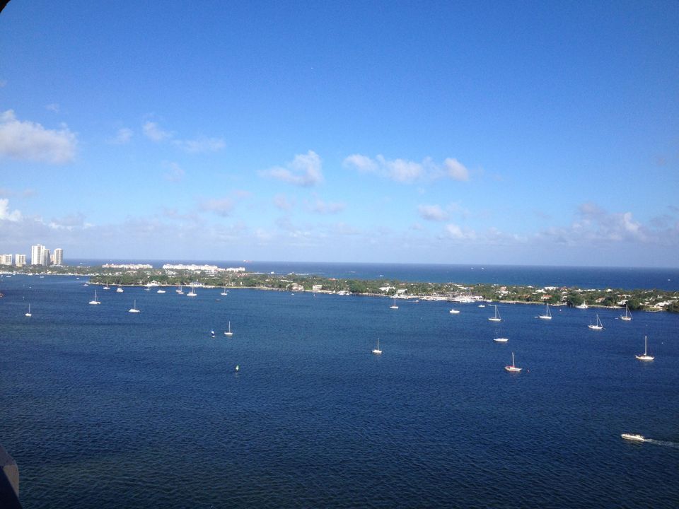 En Venta: $329,999 (2 camas, 2 baños, 1250 Pies cuadrados)