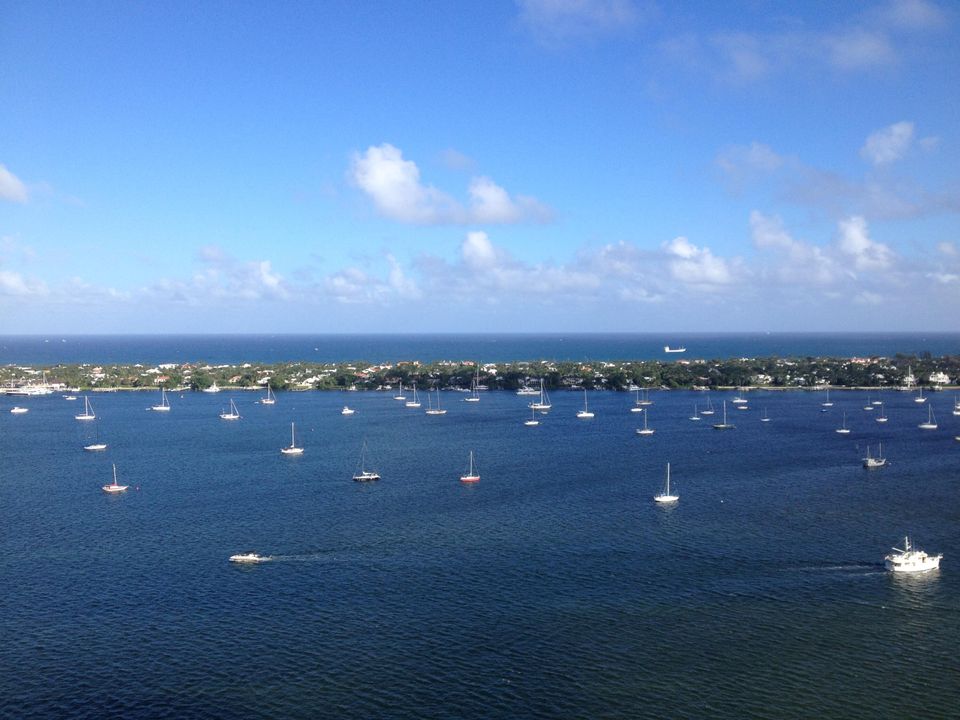 En Venta: $329,999 (2 camas, 2 baños, 1250 Pies cuadrados)