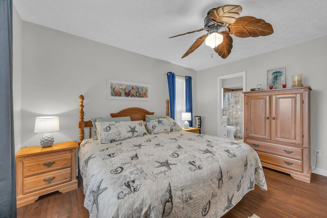 Active With Contract: $279,000 (3 beds, 2 baths, 1242 Square Feet)