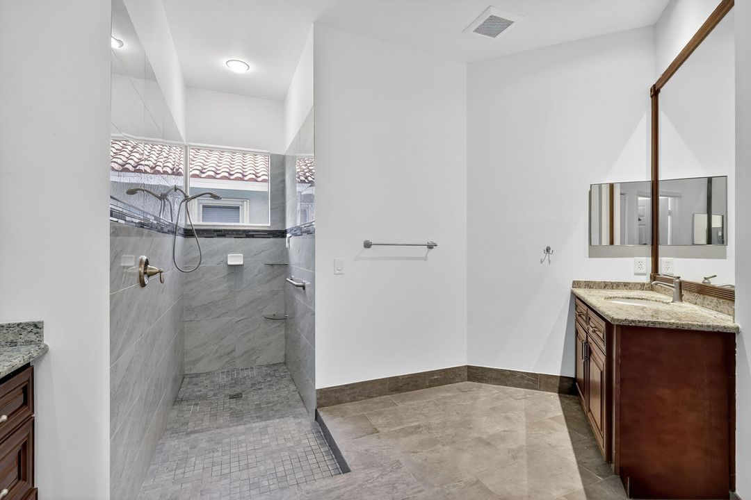 For Sale: $474,900 (2 beds, 2 baths, 1971 Square Feet)