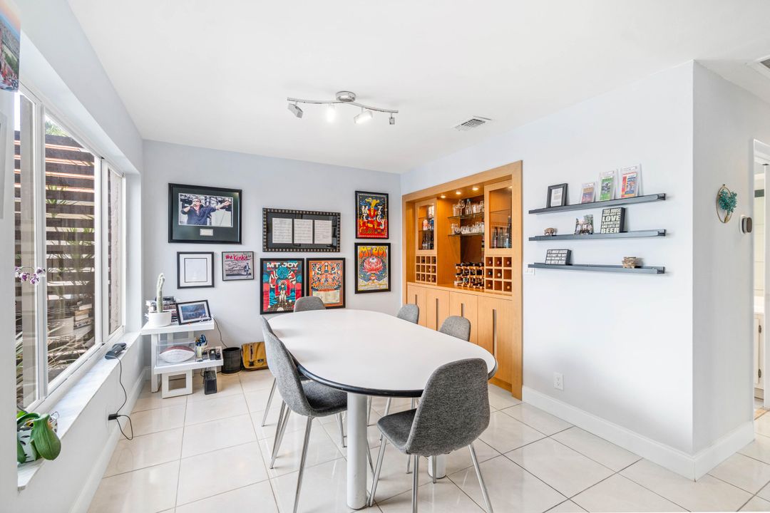 待售: $450,000 (3 贝兹, 2 浴室, 1652 平方英尺)