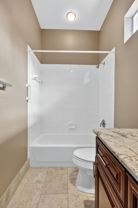 For Sale: $474,900 (2 beds, 2 baths, 1971 Square Feet)