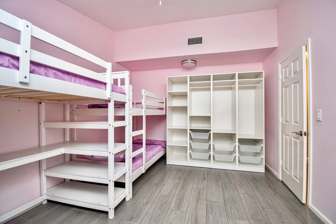 For Sale: $689,000 (3 beds, 2 baths, 1578 Square Feet)