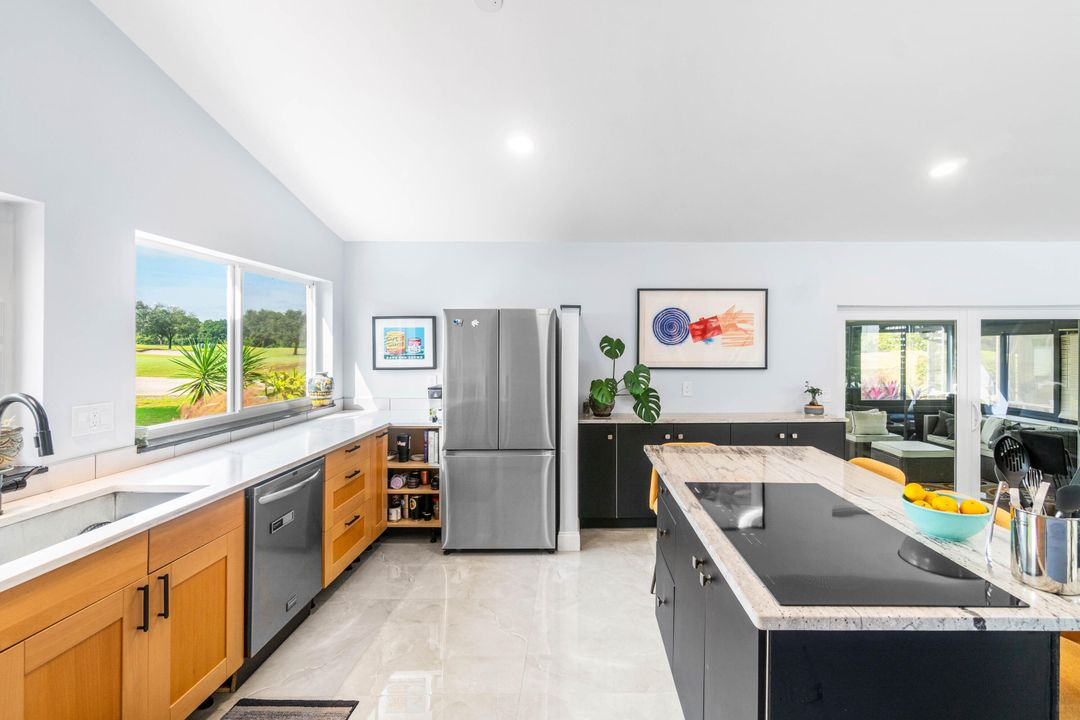 待售: $450,000 (3 贝兹, 2 浴室, 1652 平方英尺)