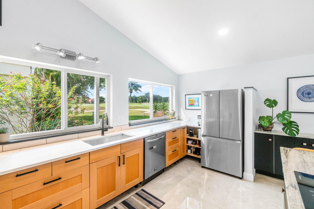 待售: $450,000 (3 贝兹, 2 浴室, 1652 平方英尺)