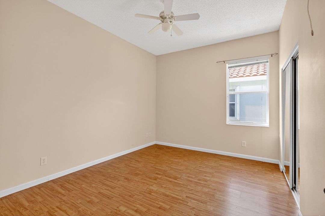 For Sale: $474,900 (2 beds, 2 baths, 1971 Square Feet)