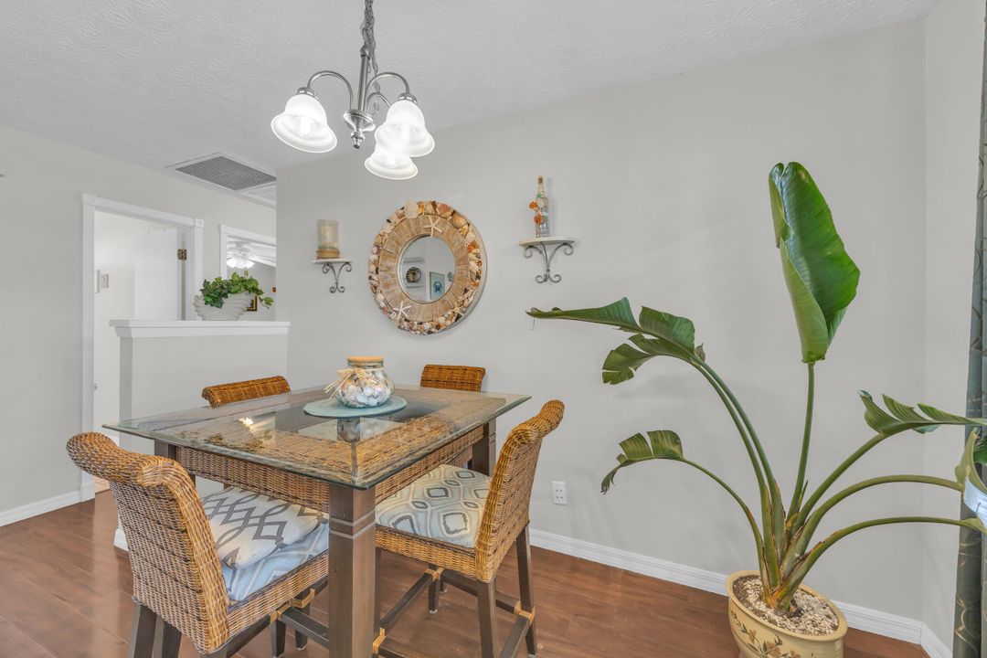 Active With Contract: $279,000 (3 beds, 2 baths, 1242 Square Feet)