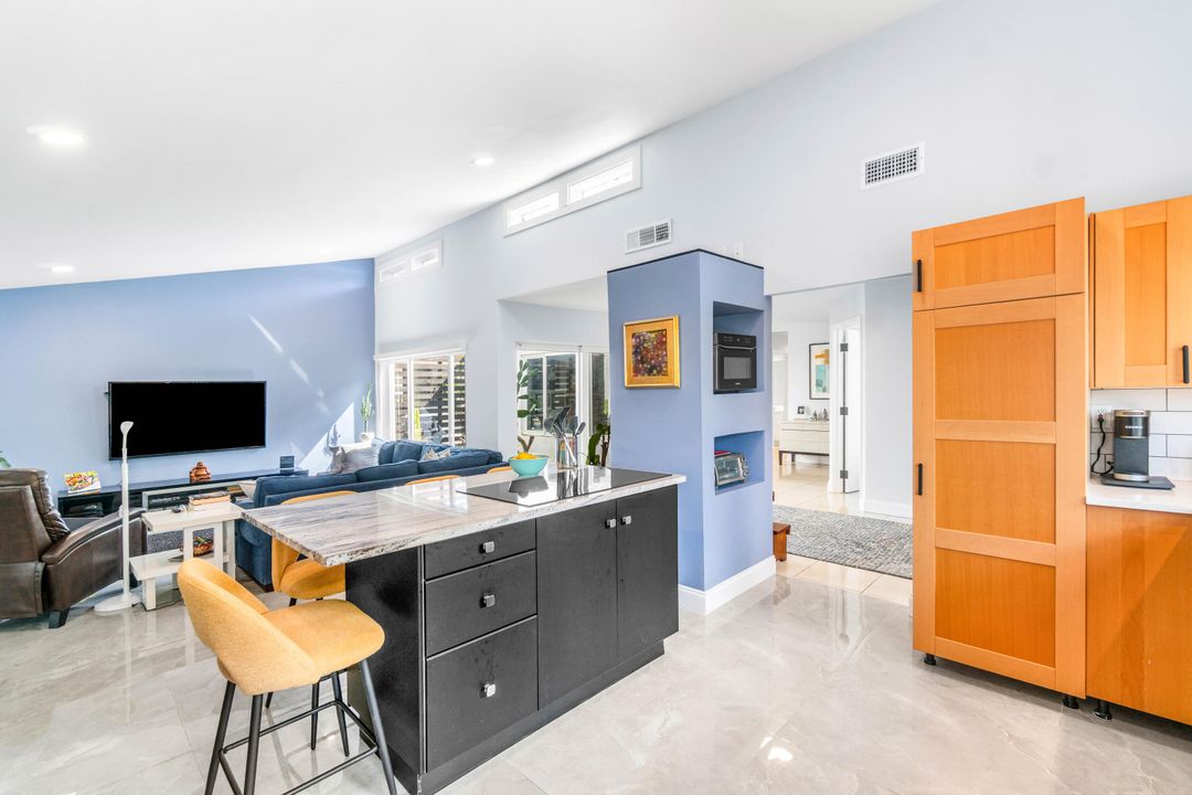 待售: $450,000 (3 贝兹, 2 浴室, 1652 平方英尺)